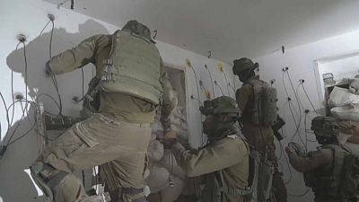 Les soldats israéliens rasent la maison d'un attaquant palestinien