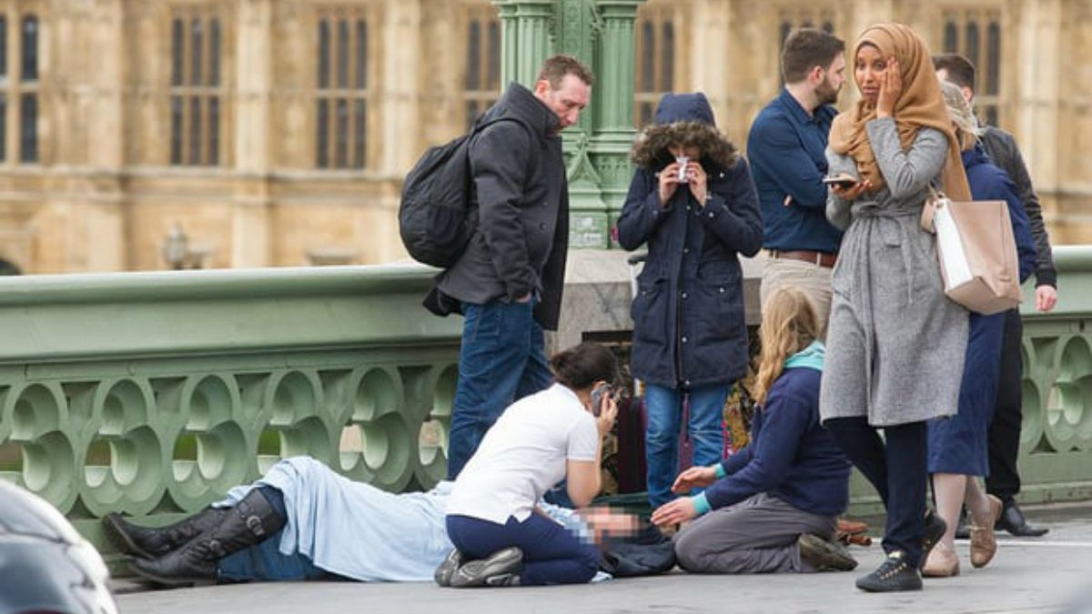 حقائق جديدة عن صورة "المسلمة اللامبالية" إثر اعتداءات لندن