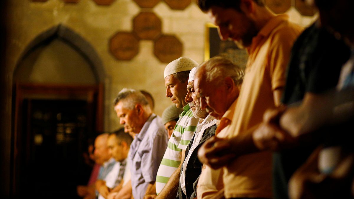 معاناة مسلمي بلغراد من أجل الصلاة