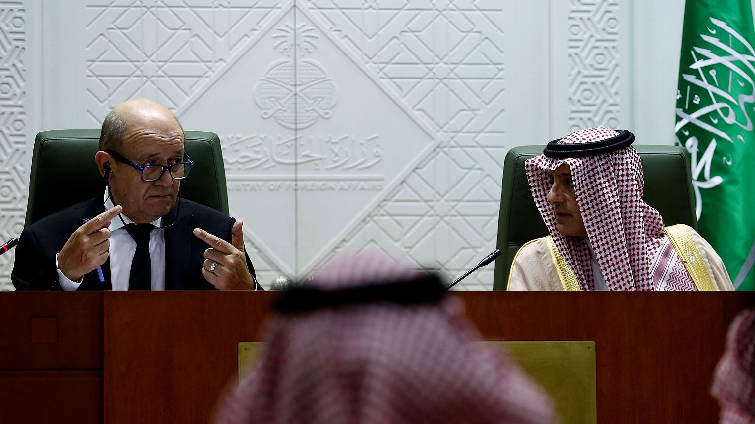 الجبير: الحريري حرّ في مغادرة السعودية متى يشاء