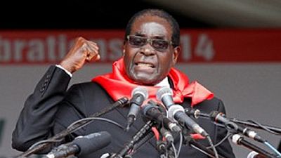 Zimbabwe : le sort de Mugabe en suspens après le coup de force de l'armée