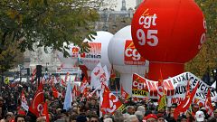 Dans la rue contre les réformes Macron