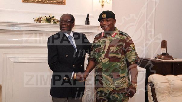 Nach dem Putsch in Simbabwe: Robert Mugabe trifft Armeechef Nach dem Putsch in Simbabwe: Robert Mugabe trifft Armeechef