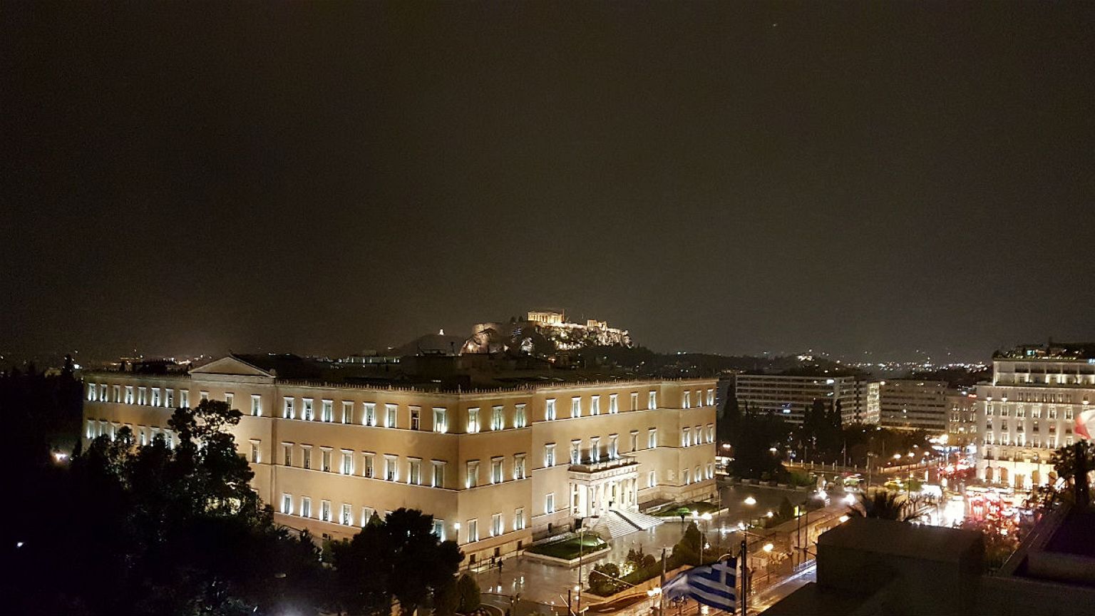 Βροχές και καταιγίδες σε όλη την Ελλάδα – Κλειστά τα σχολεία στην Αττική
