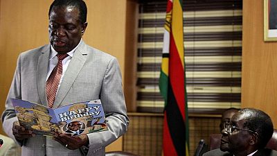 Zimbabwe : Mnangagwa de retour, arrestations dans l'entourage de Mugabe