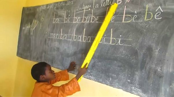 Mali'de okul hasreti sona erdi Mali'de okul hasreti sona erdi