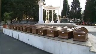 Salerno: i funerali delle 26 donne migranti morte in mare