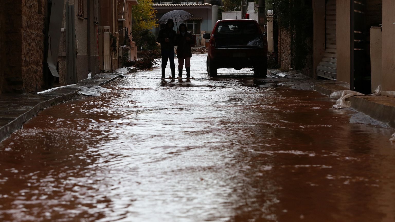 Σοβαρά προβλήματα λόγω κακοκαιρίας στην κεντρική Μακεδονία