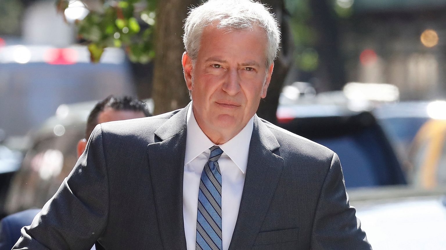 Image: New York City Mayor Bill de Blasio arrives at Temple Emanu-El for th