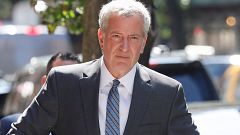 Image: New York City Mayor Bill de Blasio arrives at Temple Emanu-El for th