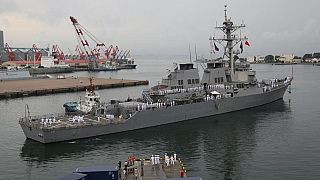 مدمرة حربية أميركية تصطدم بسفينة يابانية