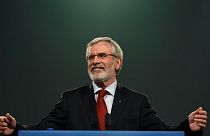Gerry Adams deja la presidencia del Sinn Féin