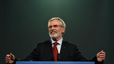 Lemondott Gerry Adams a Sinn Féin éléről