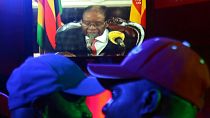 Mugabe cacciato dalla presidenza dello ZANU-PF