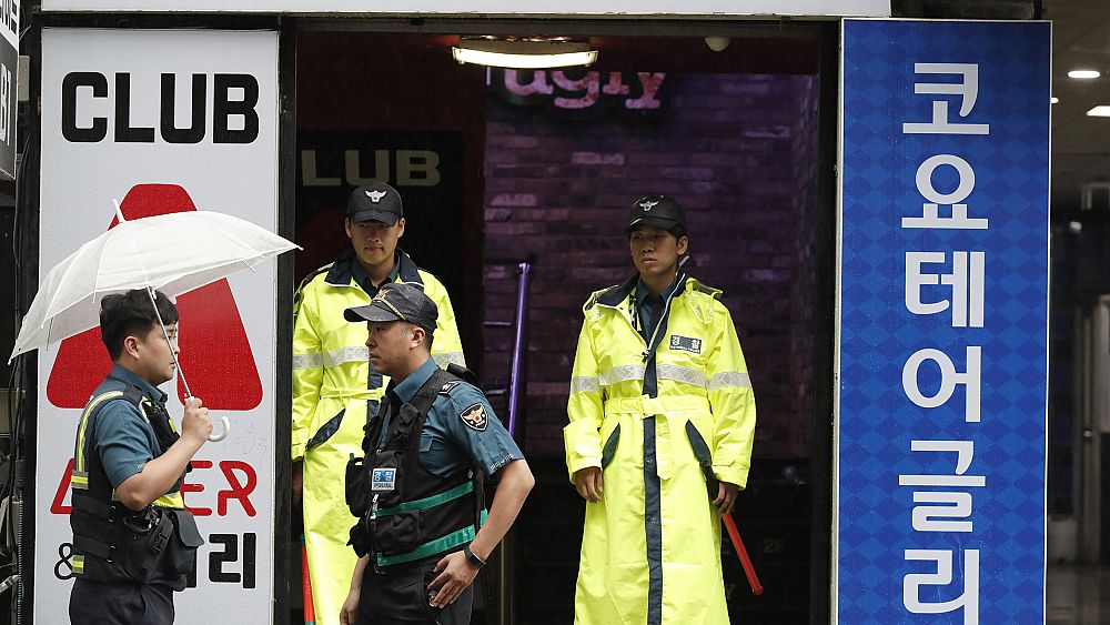 South Korean loft collapse kills 2, injures at least 10 others Euronews