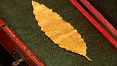Une feuille en or de la couronne de Napoléon vendue 625.000 euros