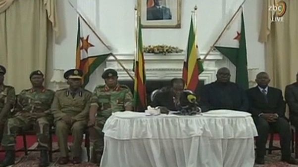 Incertidumbre en Zimbabue tras la negativa de Mugabe a abandonar el poder Incertidumbre en Zimbabue tras la negativa de Mugabe a abandonar el poder