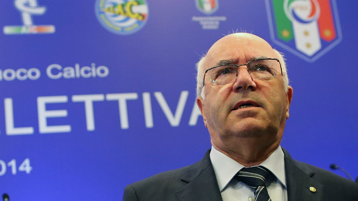 Tavecchio bate com a porta na Federação Italiana de Futebol
