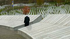Families of Bosnia victims head to the Hague for Mladic verdict