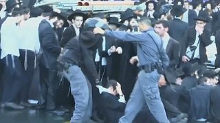 اشتباكات بين مئات اليهود المتدينين والشرطة الإسرائيلية