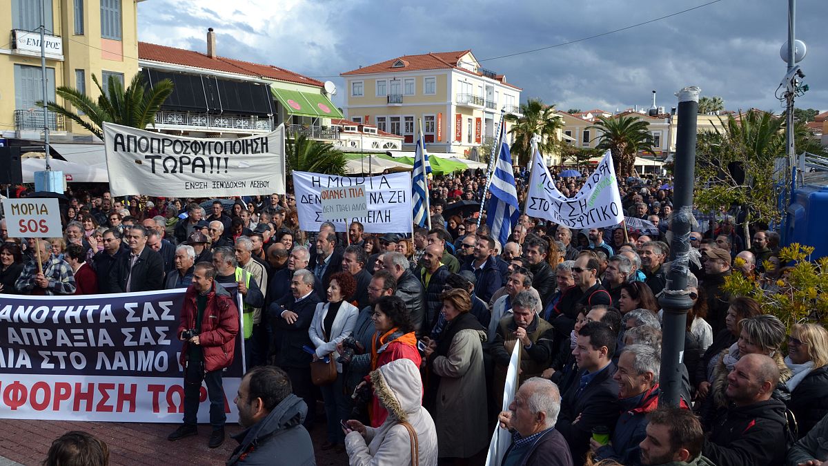 Γενική απεργία στη Λέσβο για το προσφυγικό