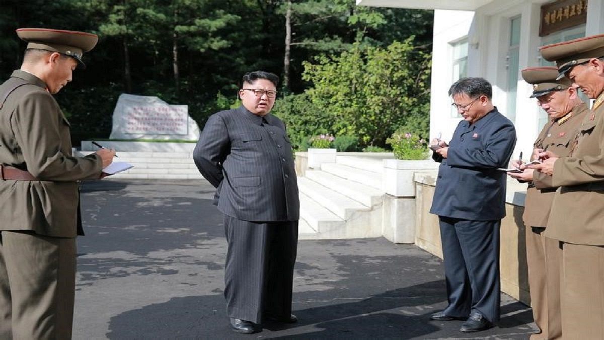 زعيم كوريا الشمالية يعاقب ساعده الايمن هوانغ بيونغ-سيو