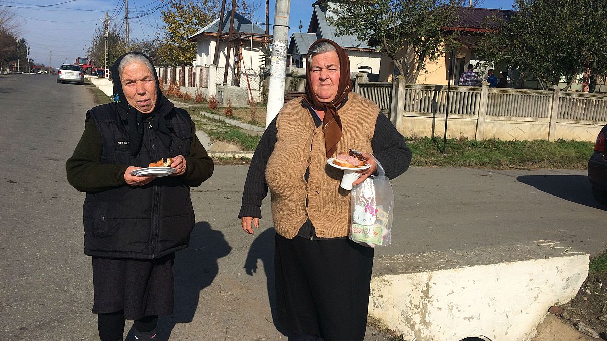A los ancianos de la Rumanía rural les traen sin cuidado las protestas contra la corrupción
