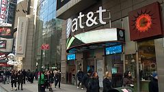 «Πάγωσε» η εξαγορά της Time Warner από την AT&T