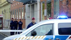 Új szelek fújnak a magyar rendőrségnél: robotok tartják a sajtótájékoztatót