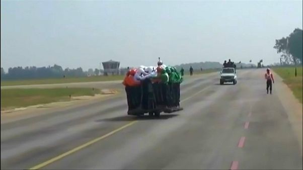 Watch: India 'breaks record' for number of men riding a motorbike Watch: India 'breaks record' for number of men riding a motorbike