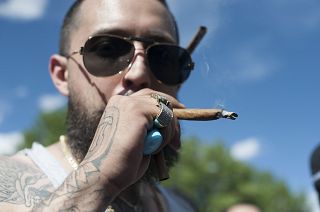 Image: Marijuana smokers in Colorado