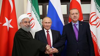 بوتين: حل النزاع بسوريا يتطلب تنازلات كل الأطراف