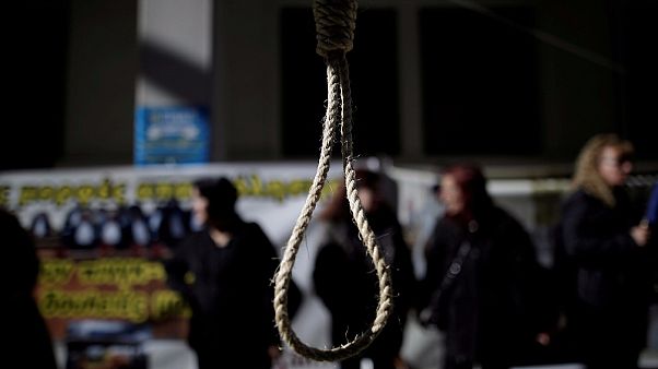 Centenas de médicos manifestam-se na Grécia Centenas de médicos manifestam-se na Grécia