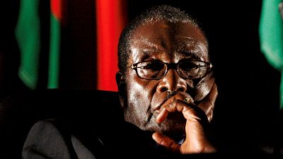 Mugabe mantém imunidade e fica a salvo do tribunal