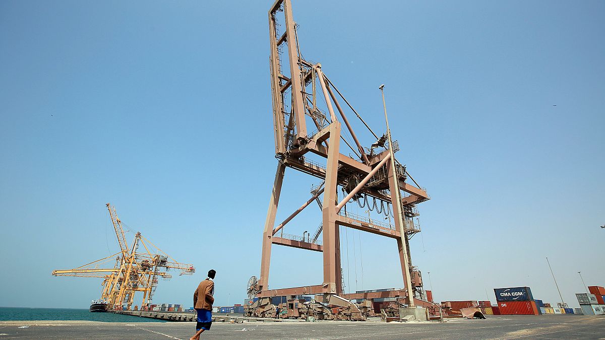 Yemen still waits for aid despite pledge of an ease in blockade