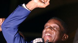Mnangagwa visszatért Zimbabwébe