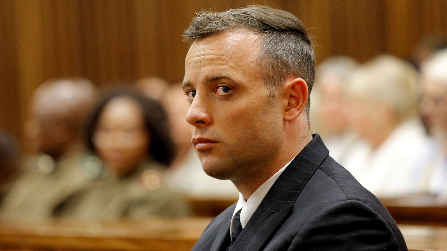 Sudafrica: Pistorius condannato in appello a 13 anni e 5 mesi di prigione