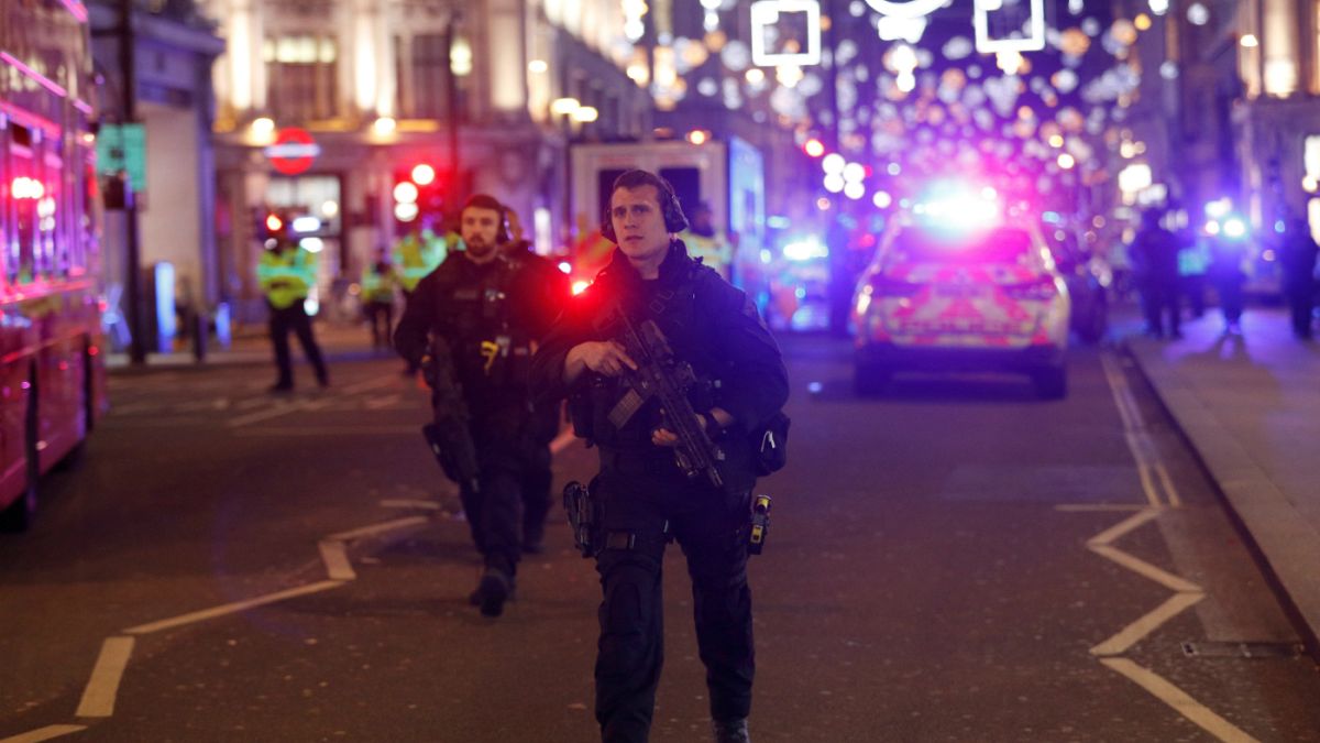 Falso alerta lança pânico em Londres