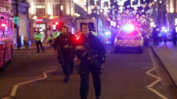 Black Friday: Panik in der Oxford Street in London Black Friday: Panik in der Oxford Street in London