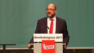 Schulz disponível para coligação com Merkel, evoca sentido de responsabilidade