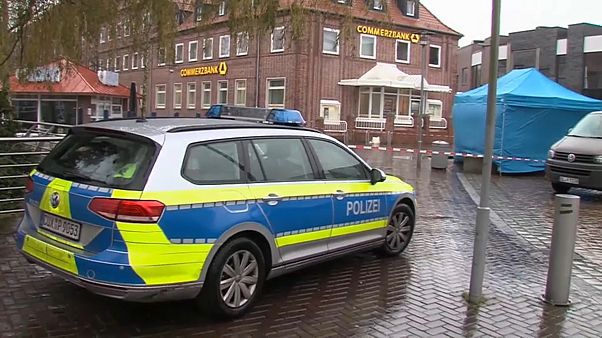 Cuxhaven: 29-Jähriger rast "vorsätzlich" in Menschengruppe Cuxhaven: 29-Jähriger rast "vorsätzlich" in Menschengruppe