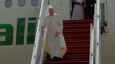 Pope Francis arrives in Myanmar