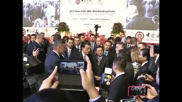 Kína-KKE-csúcs: kétoldalú tárgyalások Kína-KKE-csúcs: kétoldalú tárgyalások
