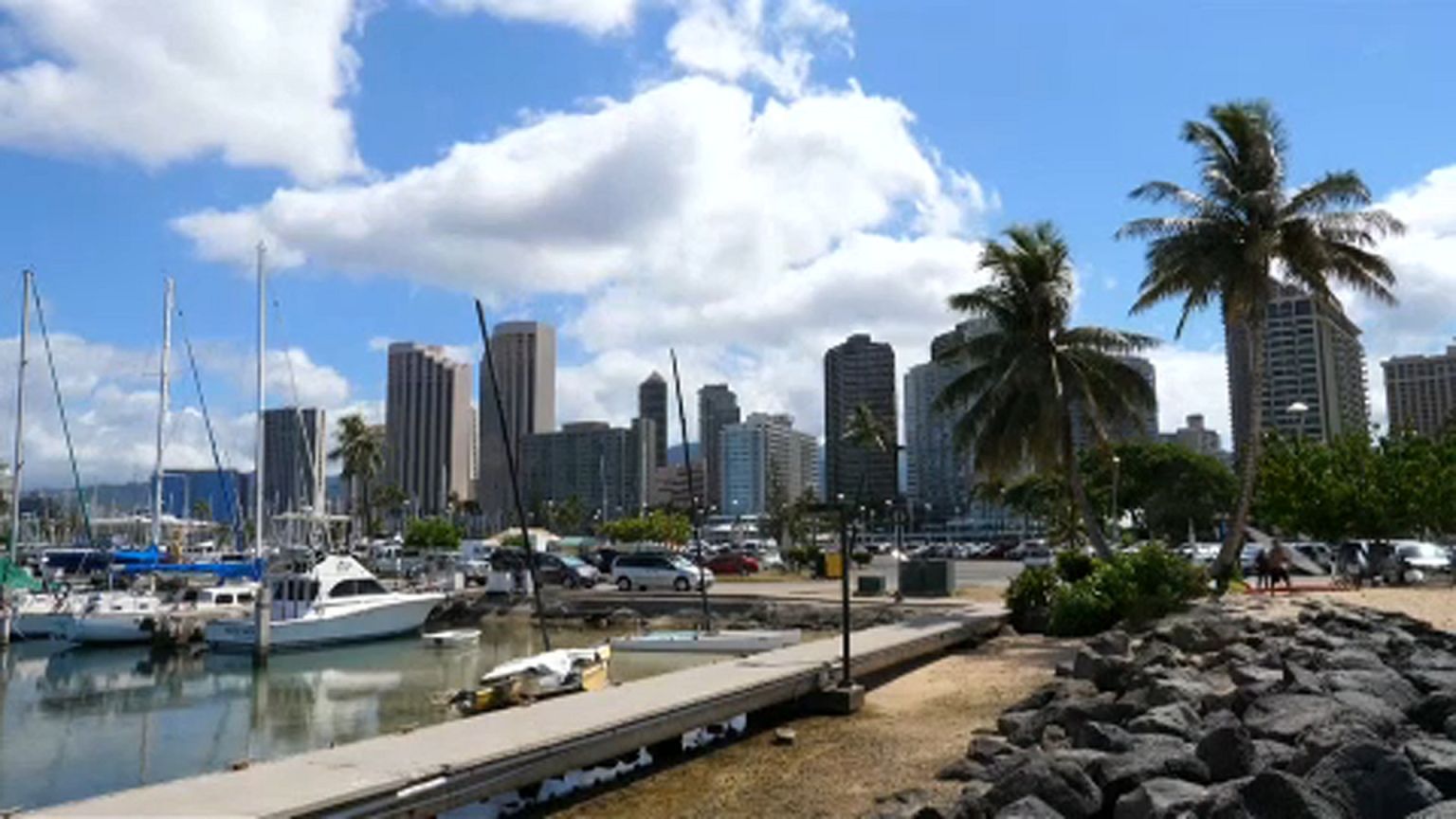 Újra felbőgnek a légvédelmi szirénák Hawaii-on