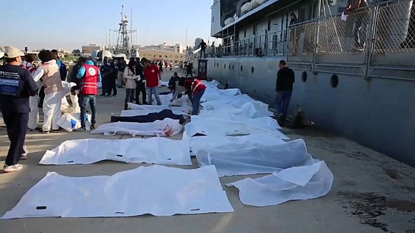 Allarme Oim: "Ogni giorno dieci migranti muoiono" Allarme Oim: "Ogni giorno dieci migranti muoiono"