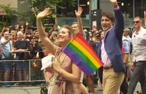 Премьер Канады извинился перед ЛГБТ