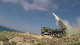 Izrael szíriai katonai célpontokra lőtt ki rakétákat