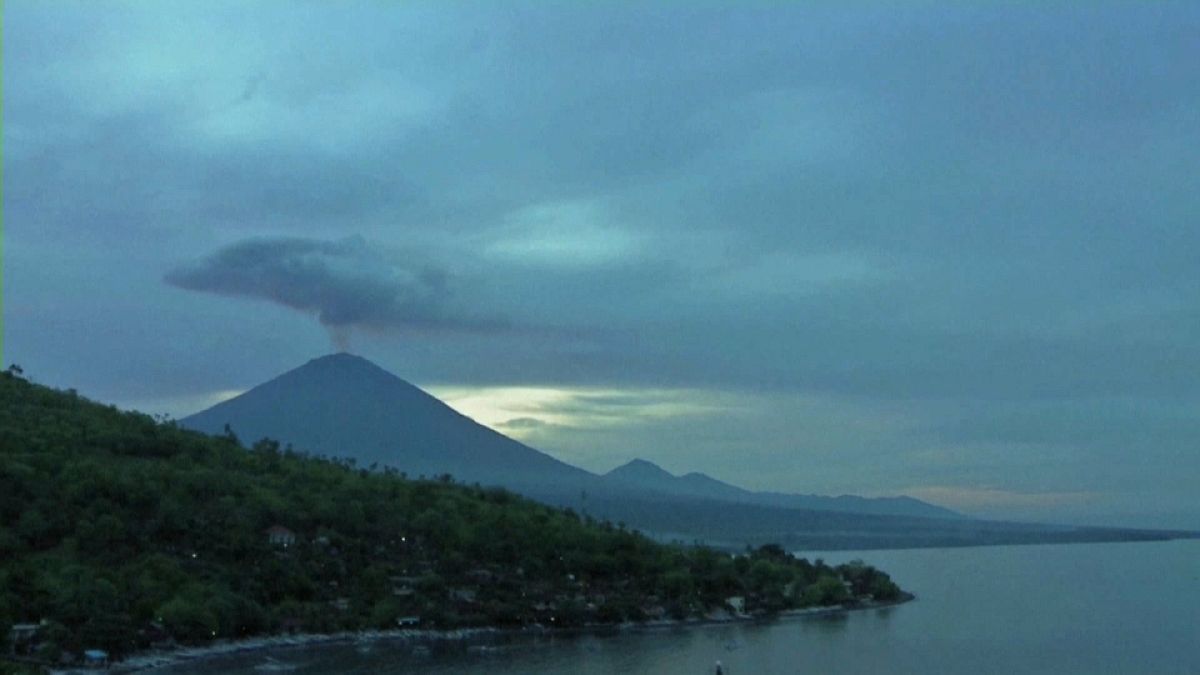 Bali aspetta la grande eruzione