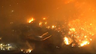 Miles de evacuados en California por el incendio "Thomas"