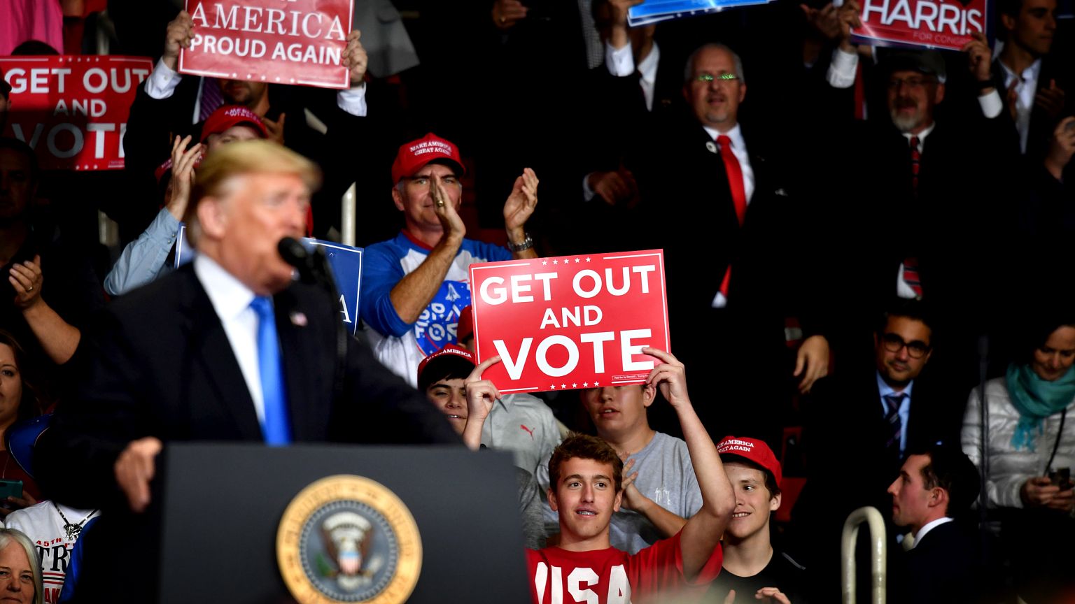 Image: President Donald Trump speaks to the crowd at a "Make America Great 